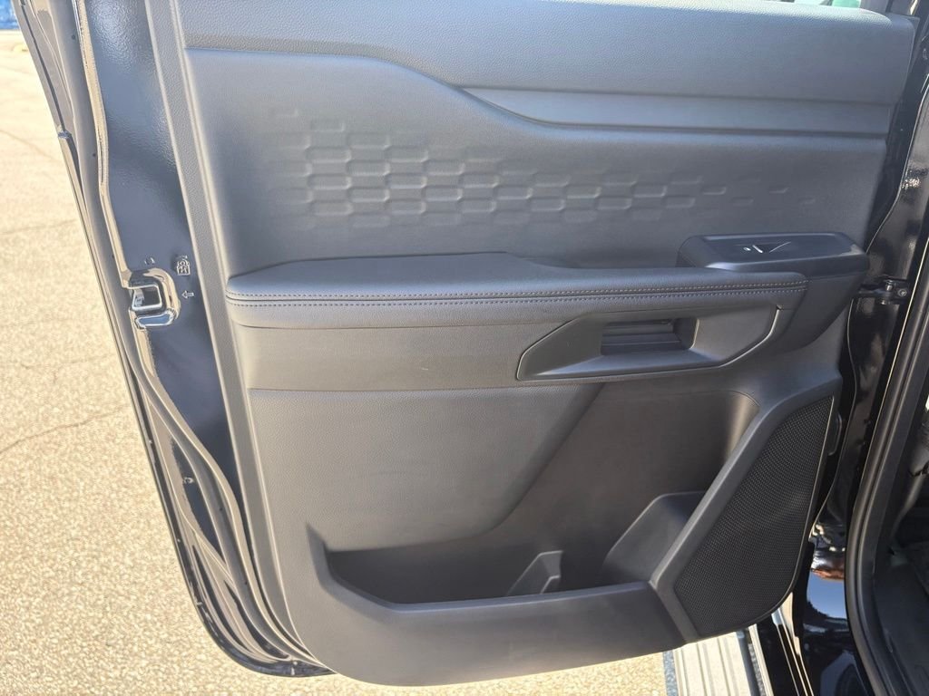 New 2026 Shadow Black Ford XLT image 11