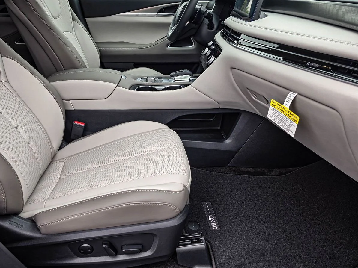 New 2027 MOONBOW BLUE INFINITI Luxe AWD image 39
