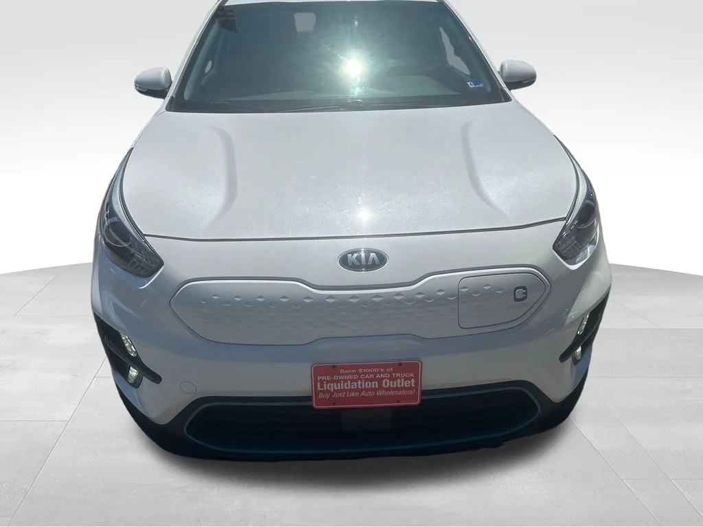 Used 2020 White Kia EX image 28