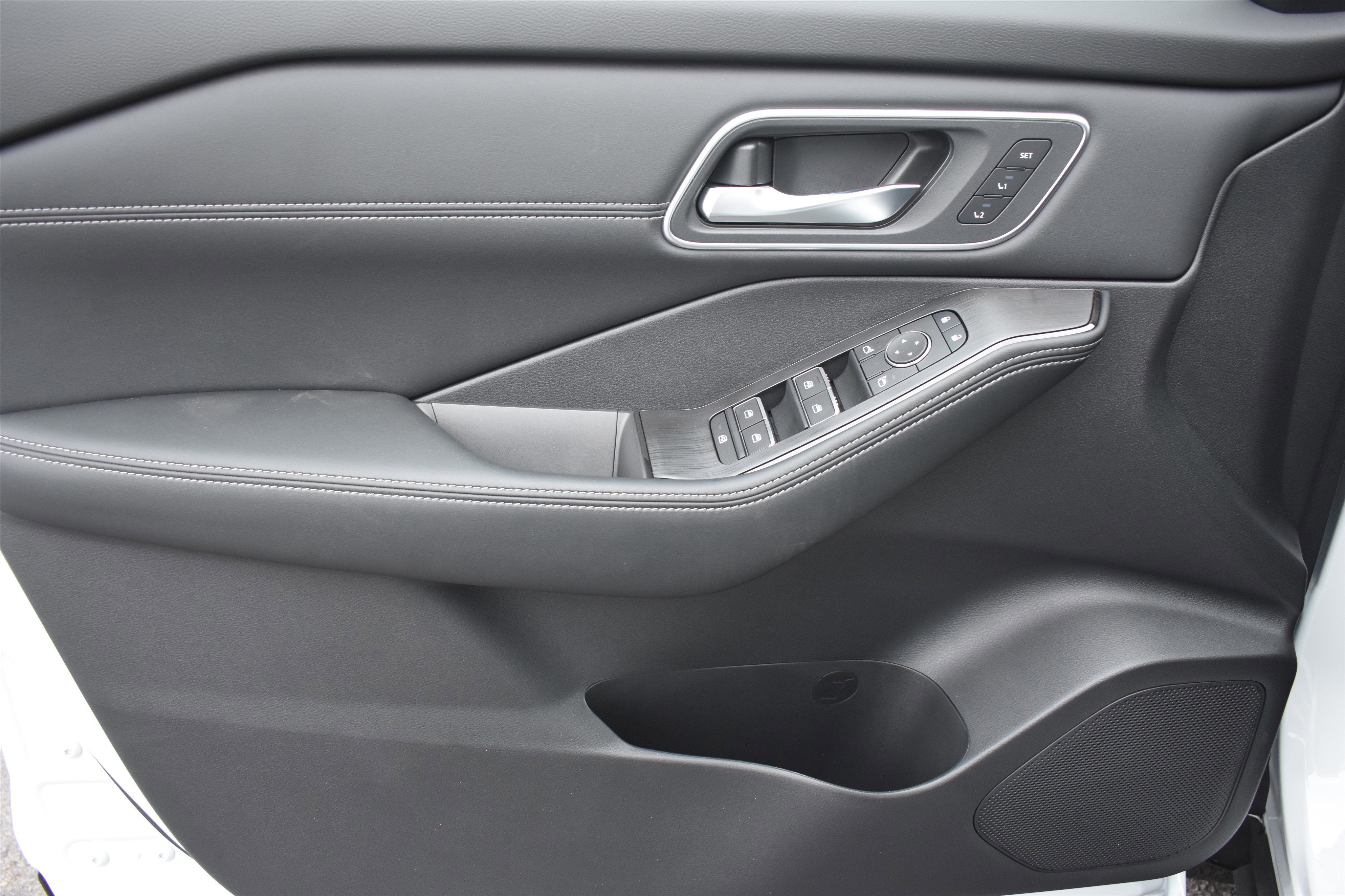 2026 Nissan Rogue Platinum - Photo 11
