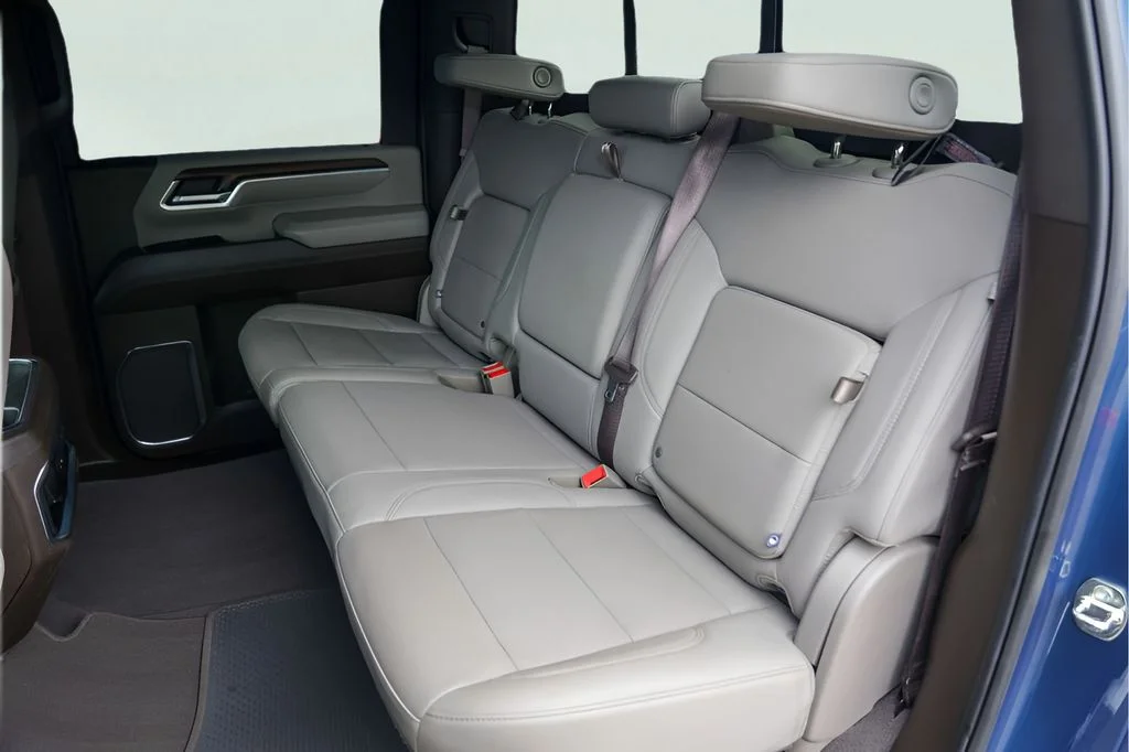 Used 2024 Blue GMC SLT image 28