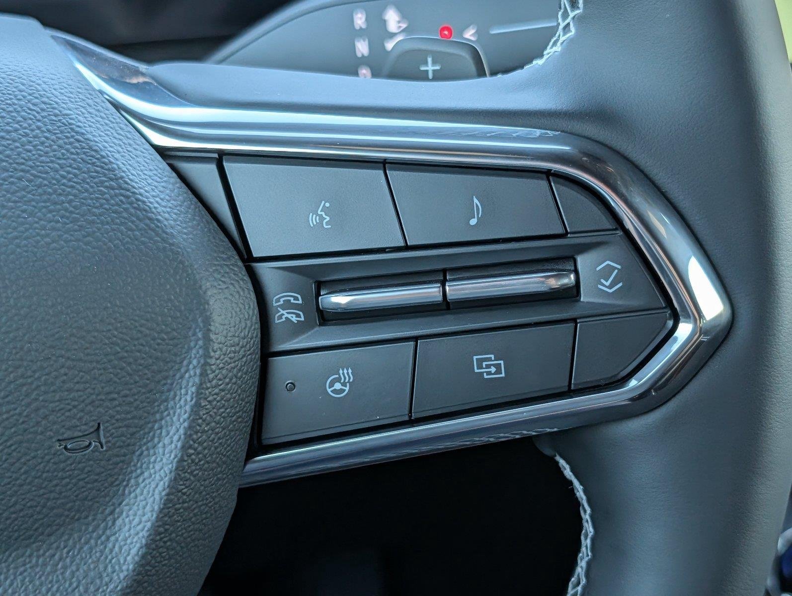 2027 Chevrolet Traverse LT - Photo 25