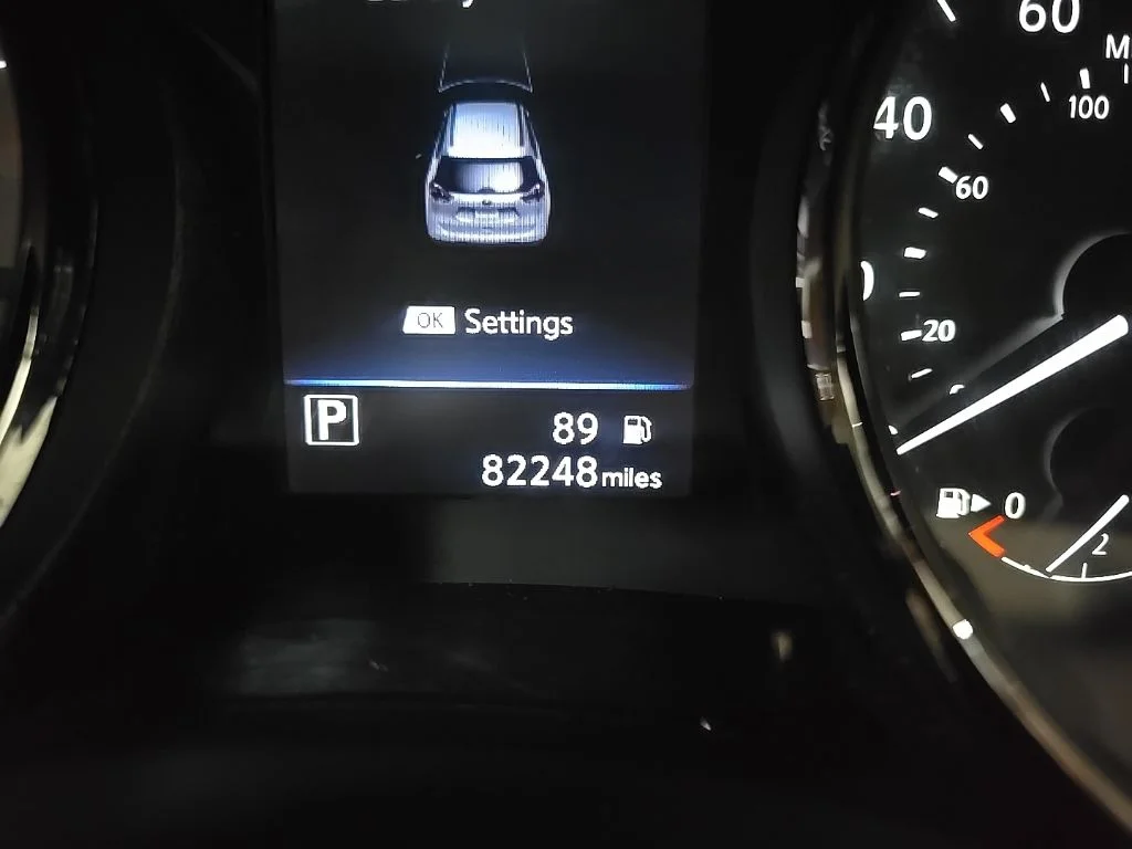Used 2018 Gray Nissan S image 22