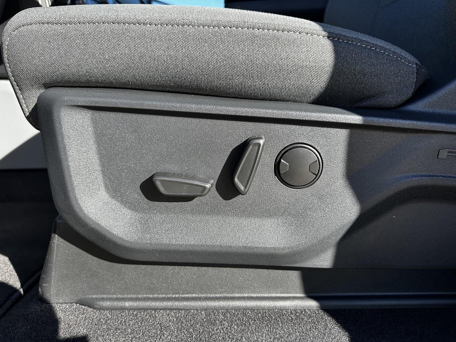 2025 Ford F-150 XLT - Photo 20