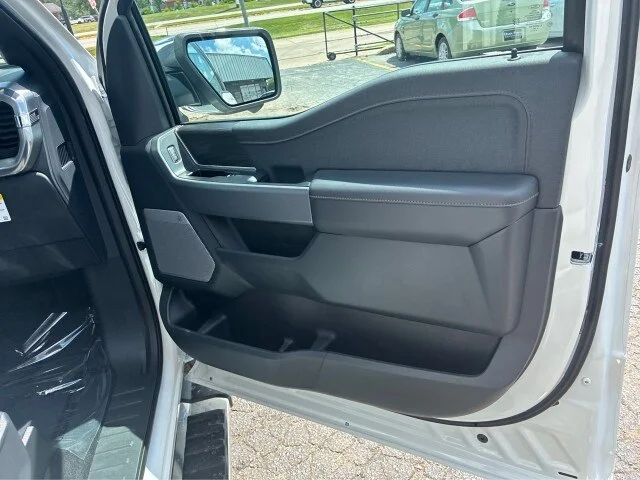 New 2026 Star White Metallic Tri-Coat Ford Lariat® image 42