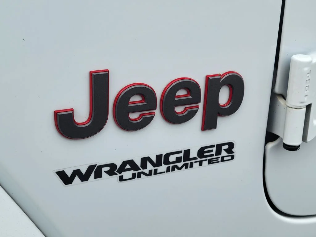 Used 2021 White Jeep Unlimited Rubicon image 26