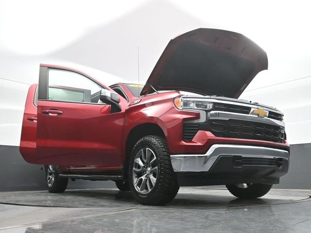 Used 2024 Red Chevrolet LT image 32