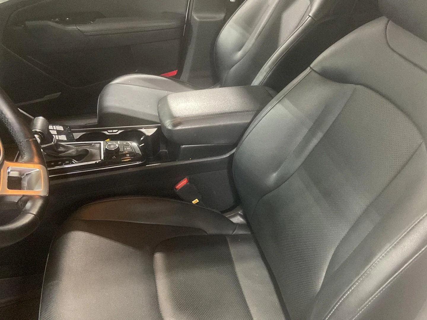 Used 2023 Glacial White Pearl Kia EX image 15