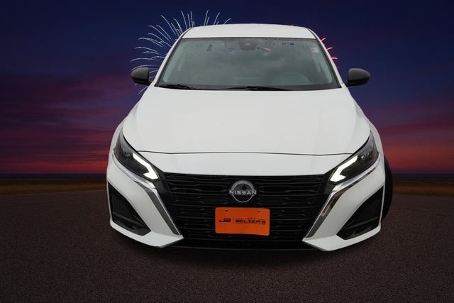 2025 Nissan Altima SV - Photo 12