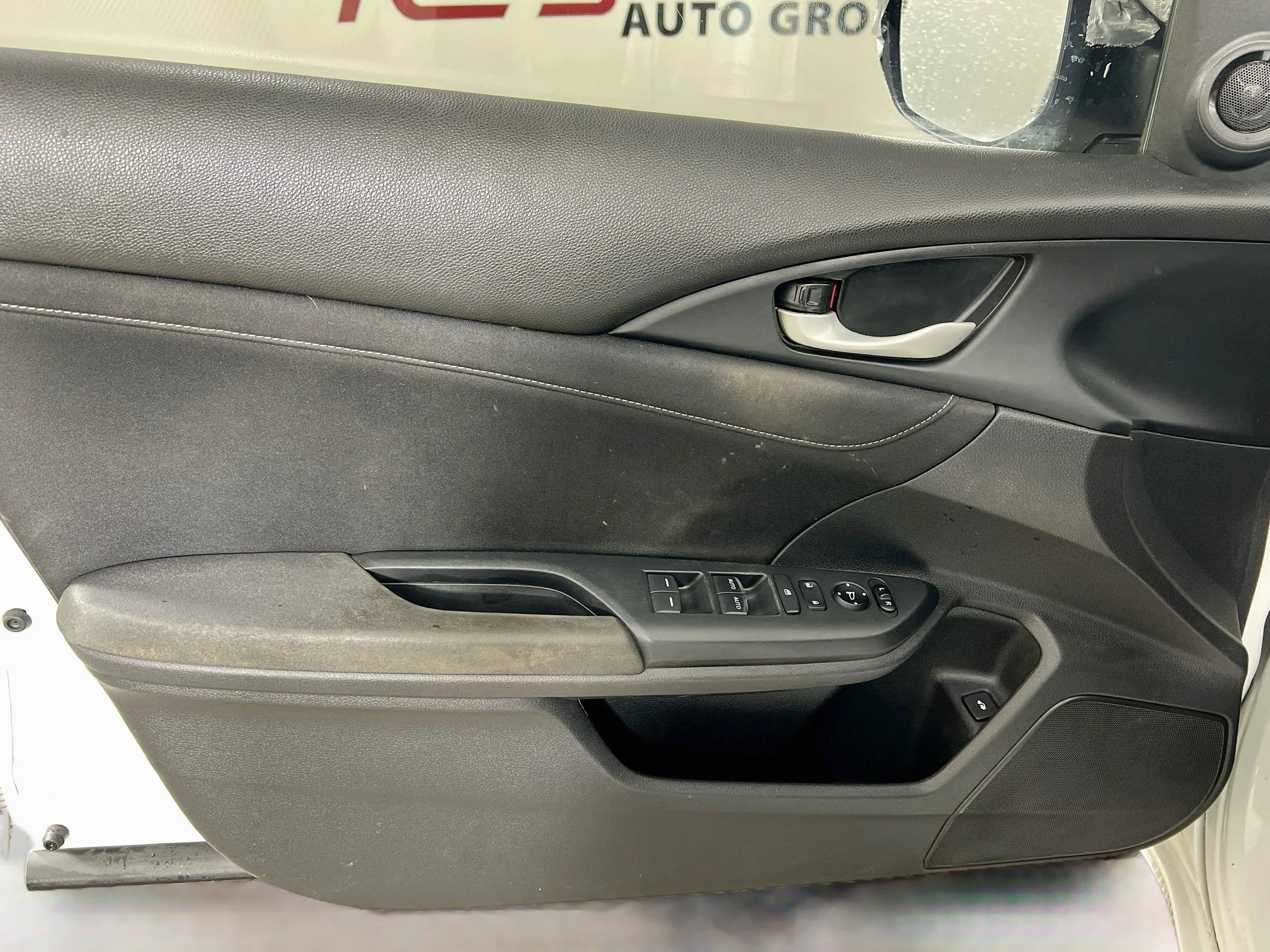 Used 2020 White Honda EX image 29