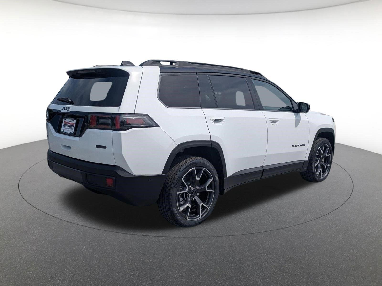 New 2026 Bright White Clear-Coat Exterior Paint Jeep Overland image 4