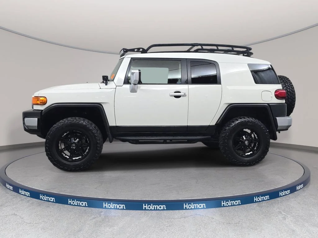 Used 2012 Iceberg Toyota Base image 9