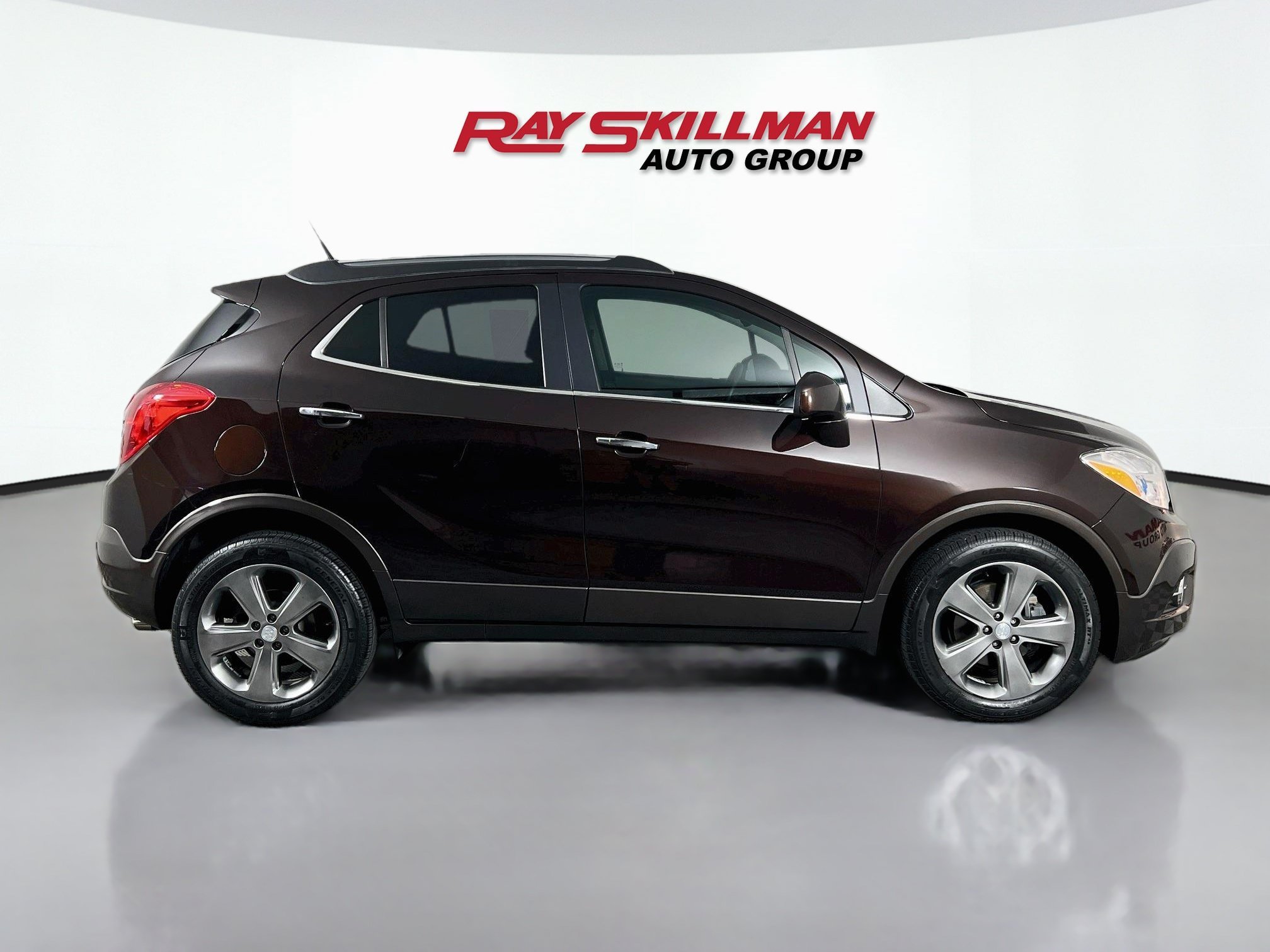 Used 2013 Deep Espresso Brown Metallic Buick CONVENIENCE image 8
