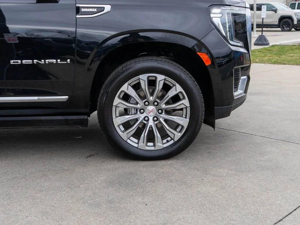 Certified Used 2024 Onyx Black GMC Denali image 40