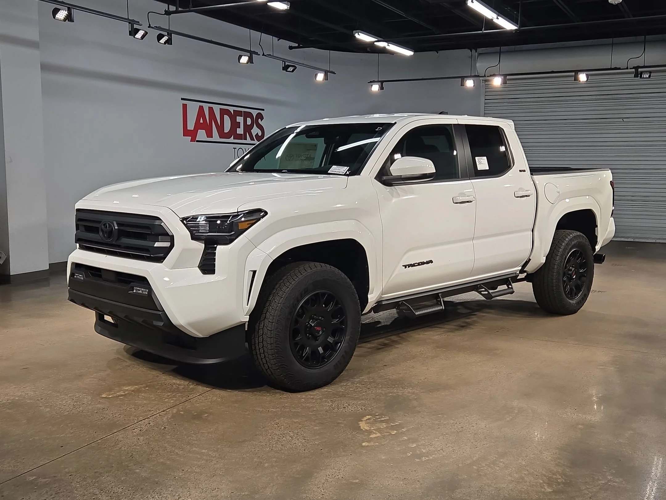 New 2026 Ice Cap Toyota SR5 image 3