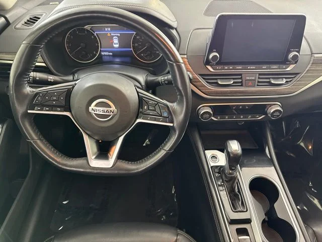 Used 2020 Black Nissan 2.5 SL image 22