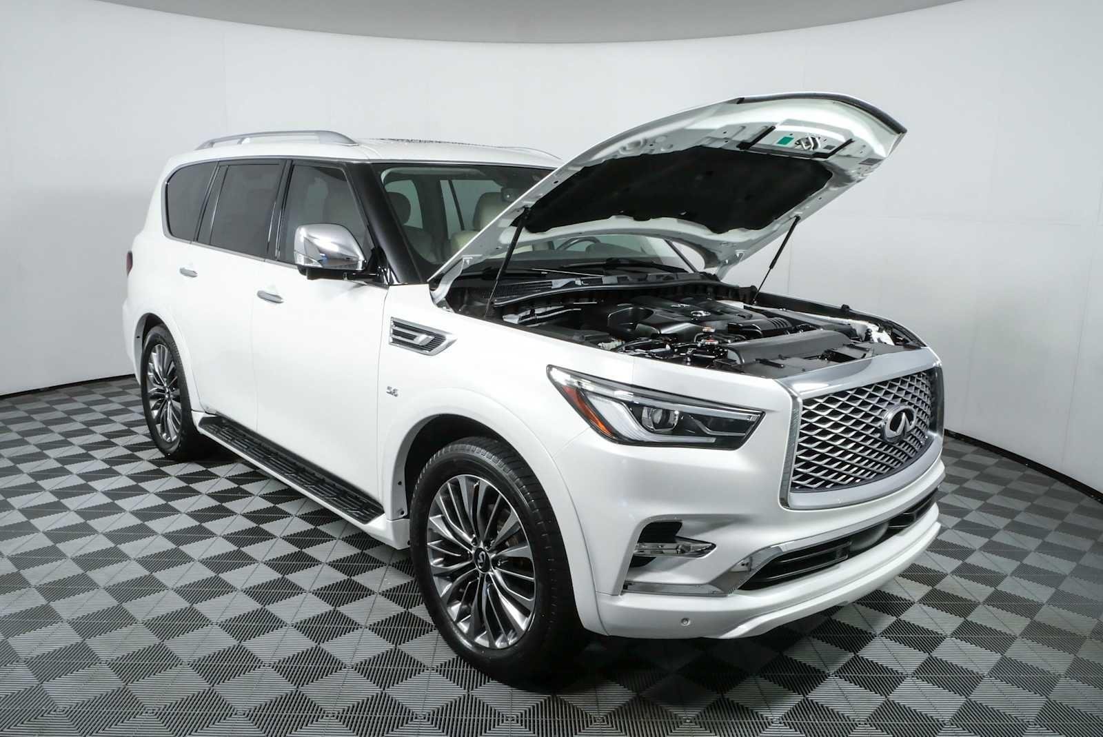 Used 2020 Moonstone White INFINITI LUXE image 38