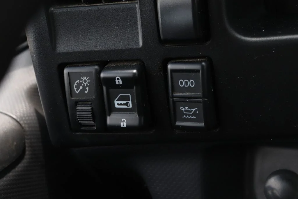 Used 2023 Arctic White Chevrolet Base image 23