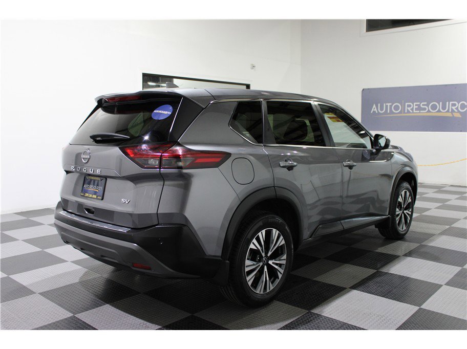 2023 Nissan Rogue SV photo 4