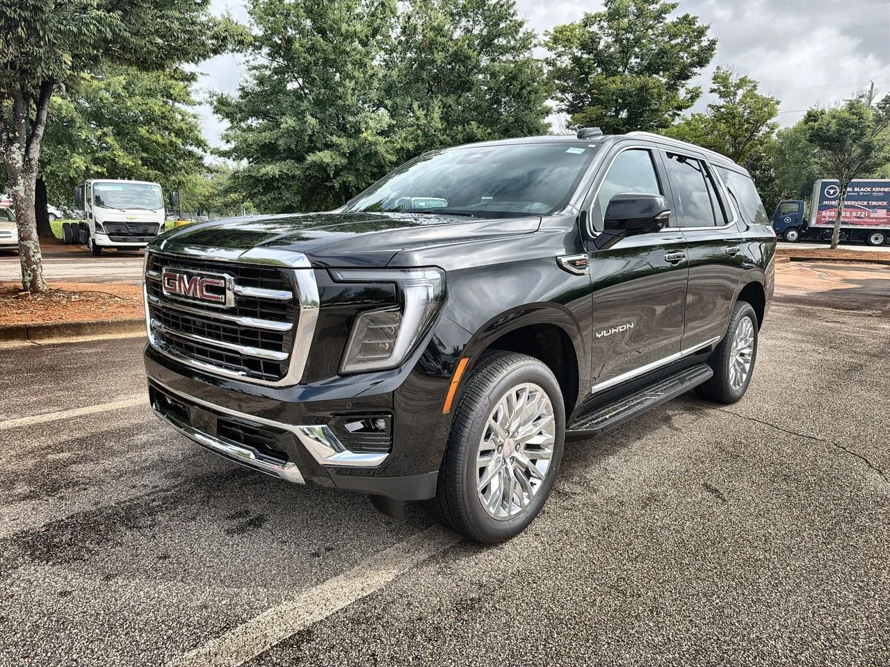 New 2026 Onyx Black GMC Elevation image 4