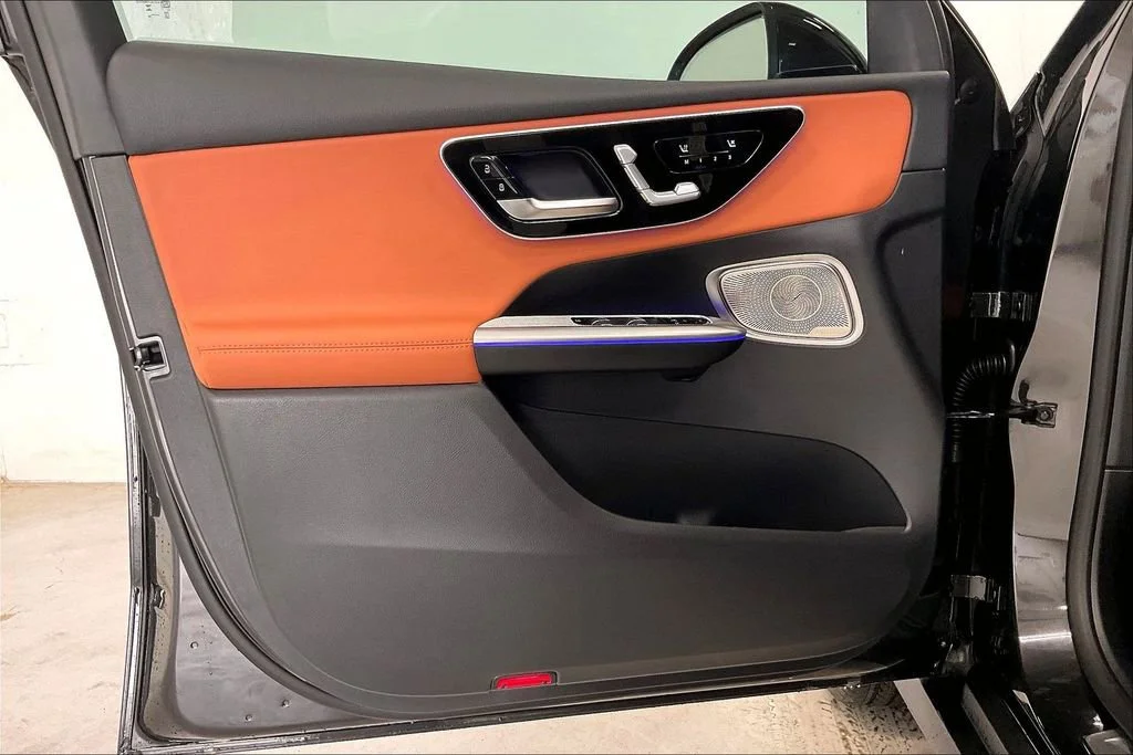 New 2026 Graphite Grey Metallic Mercedes-Benz GLC 300 image 22