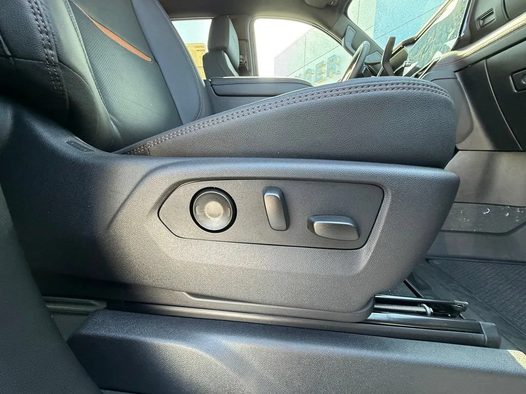 New 2026 Onyx Black GMC AT4 image 15