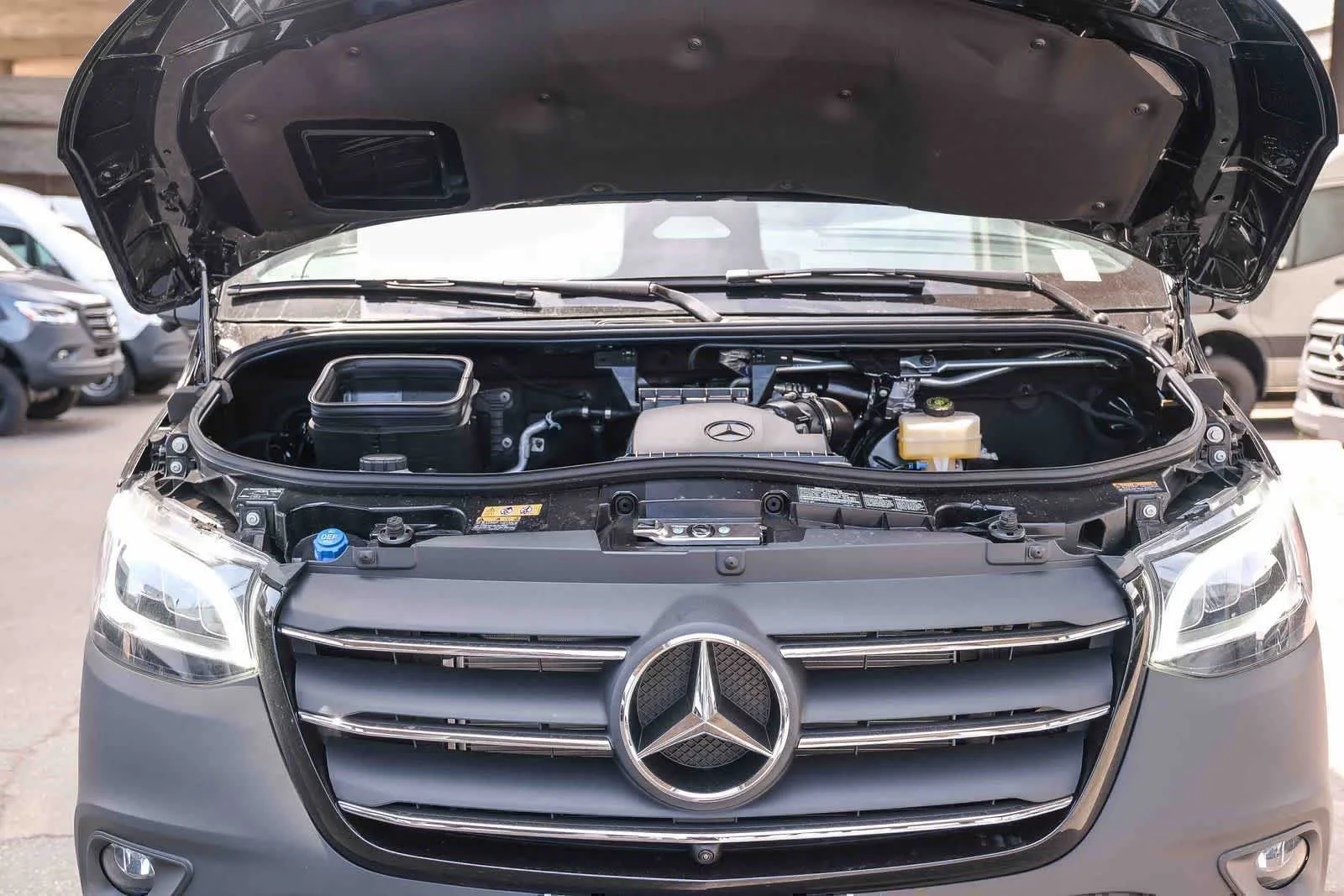 New 2026 Jet Black Mercedes-Benz Passenger 144WB High Roof AWD 2.0L I4 Diesel Turbo image 33