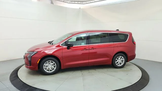 New 2027 Red Hot Pearl-Coat Exterior Paint Chrysler Select image 5
