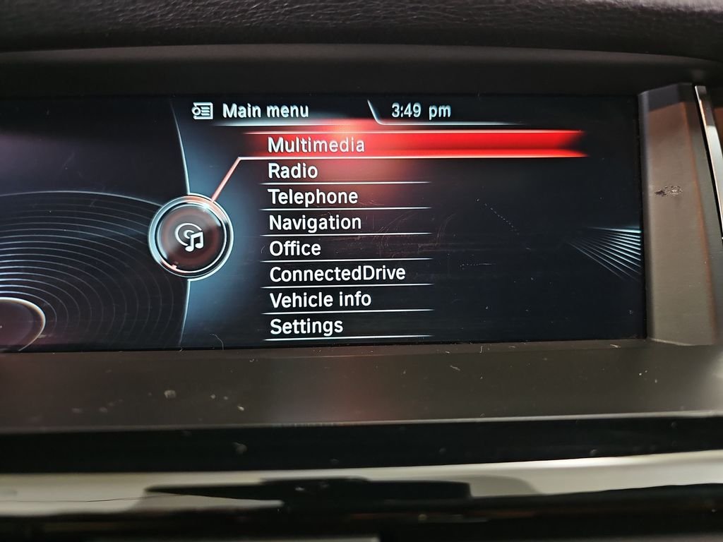 Used 2016 Black BMW xDrive28i image 25