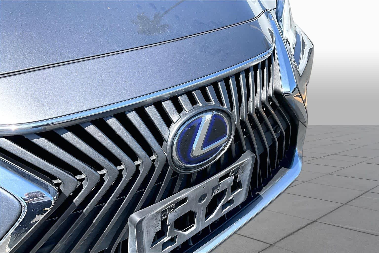 Used 2019 Nebula Gray Pearl Lexus  image 29