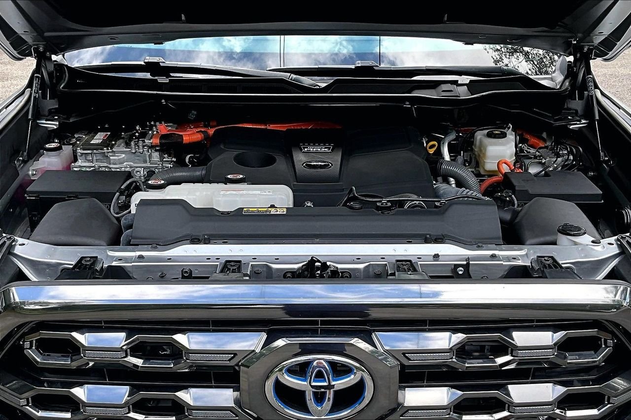 Used 2024 Silver Toyota Platinum image 29