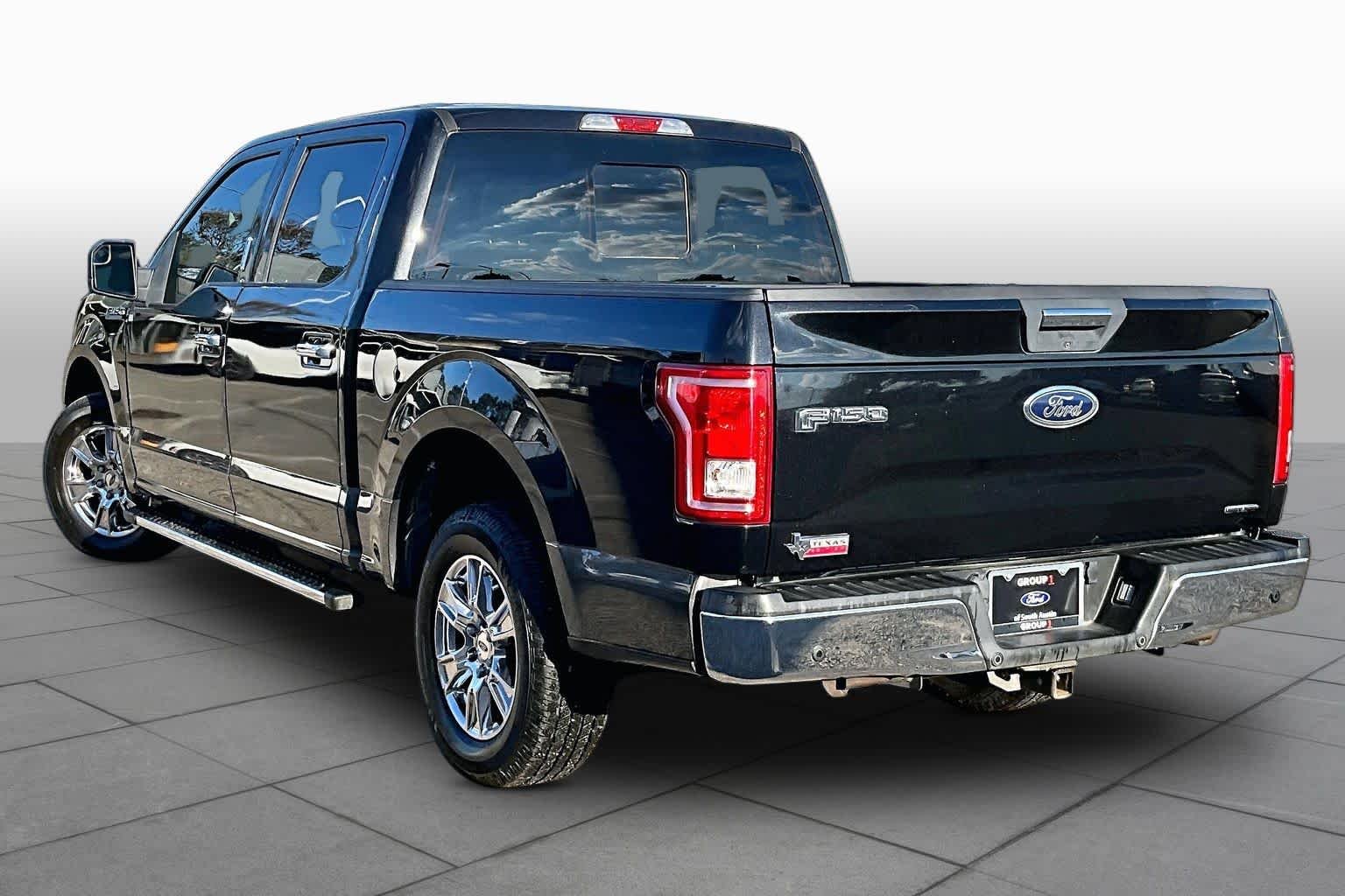 Used 2015 Tuxedo Black Metallic Ford XLT image 11