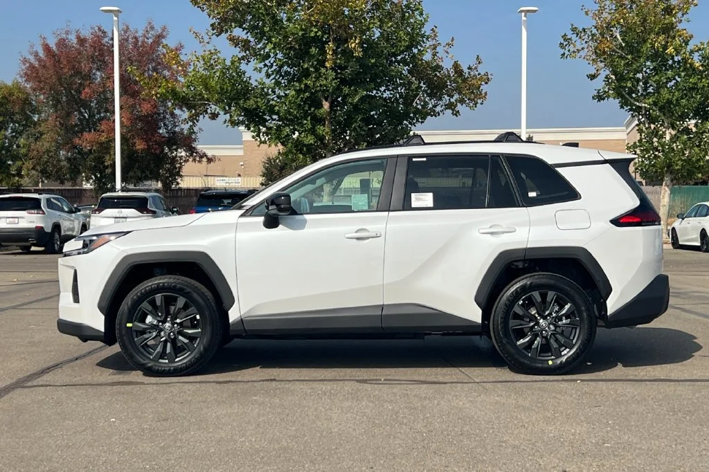 New 2026  Toyota XLE Premium image 7