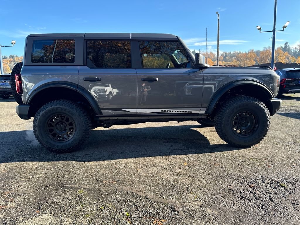 2025 Ford Bronco 4-Door Base - Photo 9