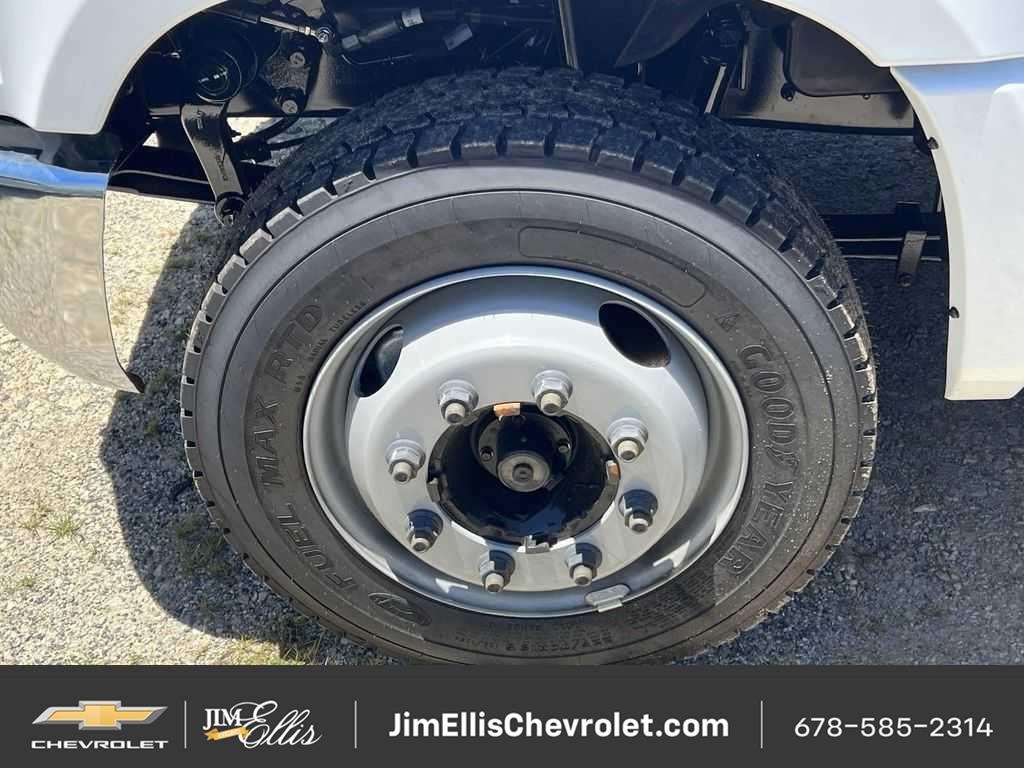 New 2023 Summit White Chevrolet Work Truck image 12