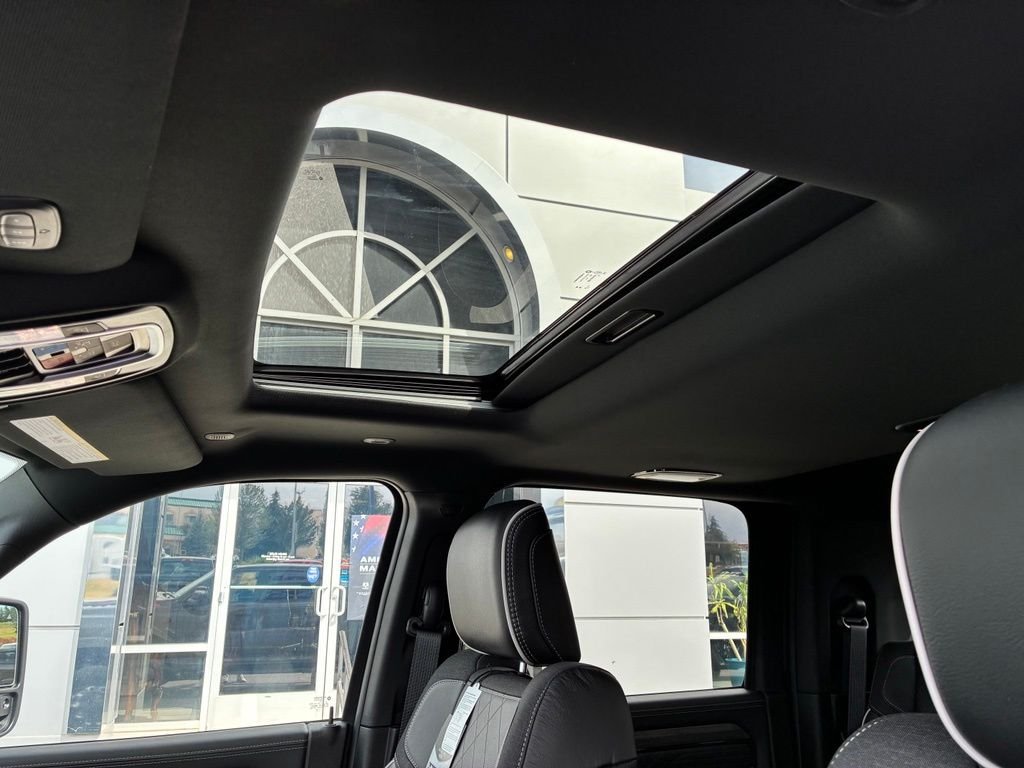 New 2026 Ceramic Gray Clearcoat RAM Limited image 32