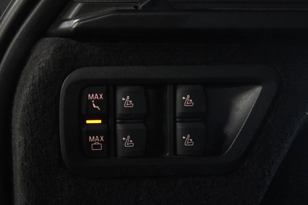 Used 2024 Black BMW xDrive40i image 45