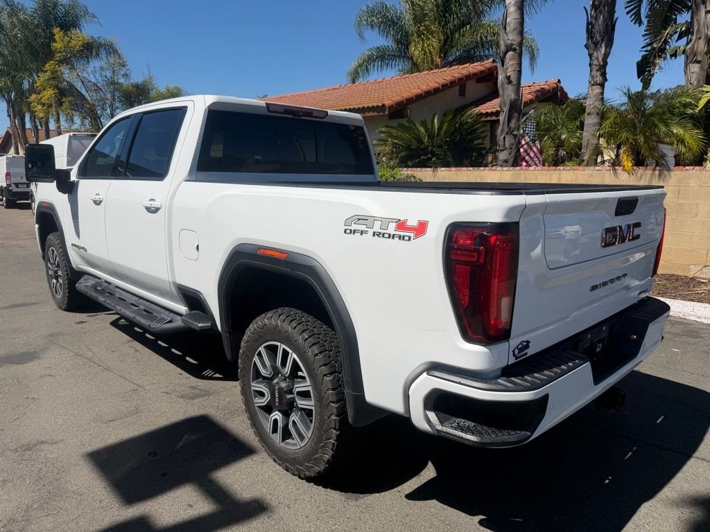 Used 2021 White GMC AT4 image 4