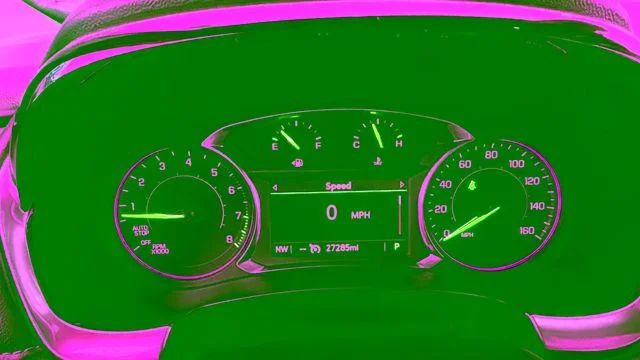 Used 2023 Green Chevrolet LT image 13