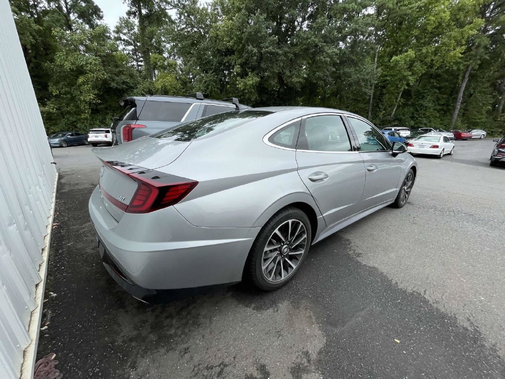 Used 2020 Silver Hyundai SEL Plus image 5