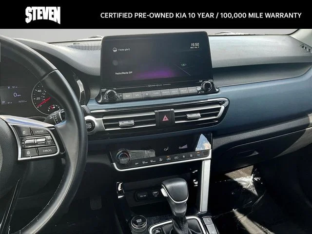 Used 2022 Orange Kia S image 10