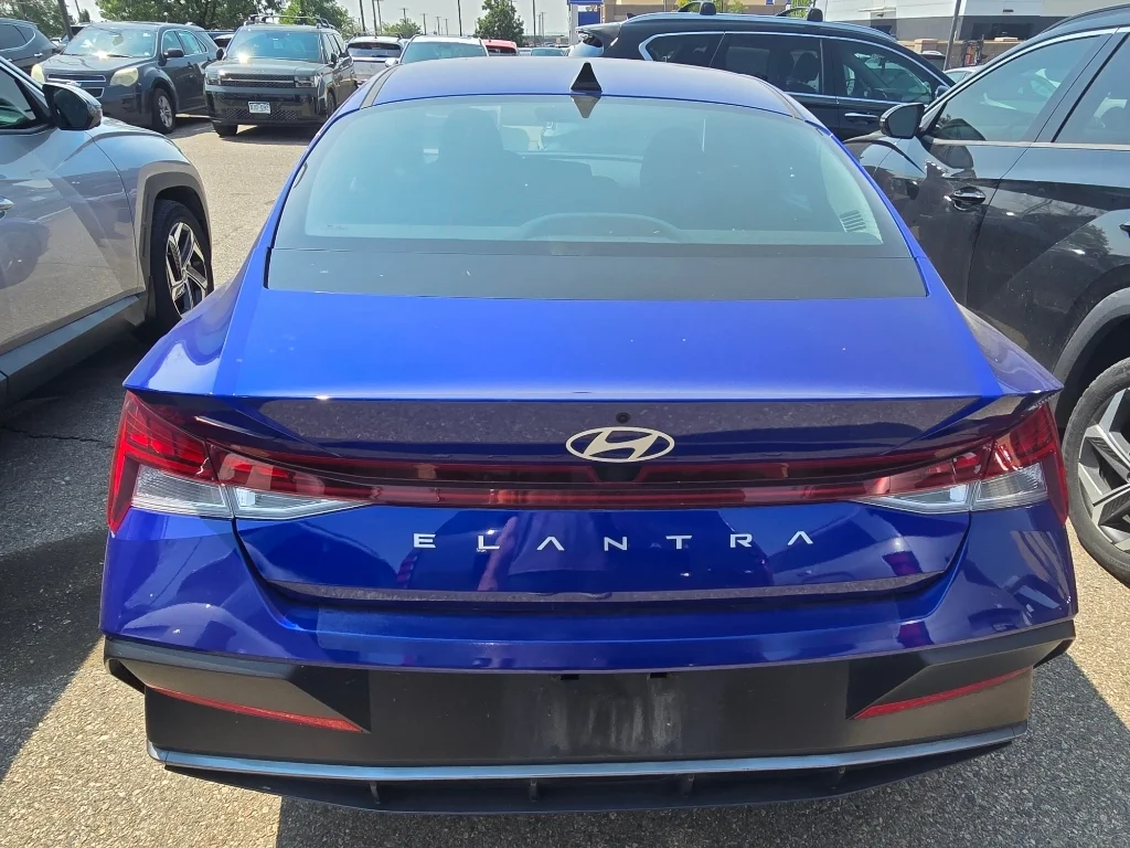 Used 2024 Intense Blue Hyundai SEL image 15
