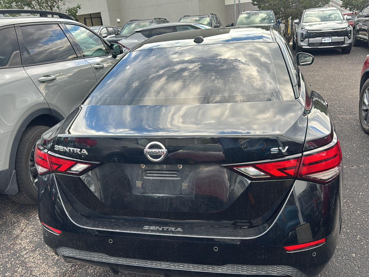 Used 2022 Super Black Nissan SV image 5