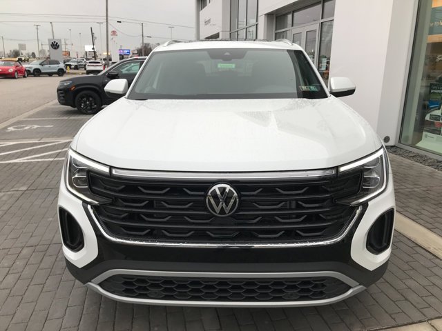 New 2026 Opal White Pearl Volkswagen 2.0T SE w/Technology image 3