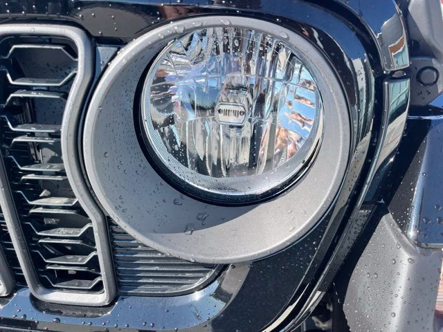 New 2025 Black Clear-Coat Exterior Paint Jeep Sport S image 8