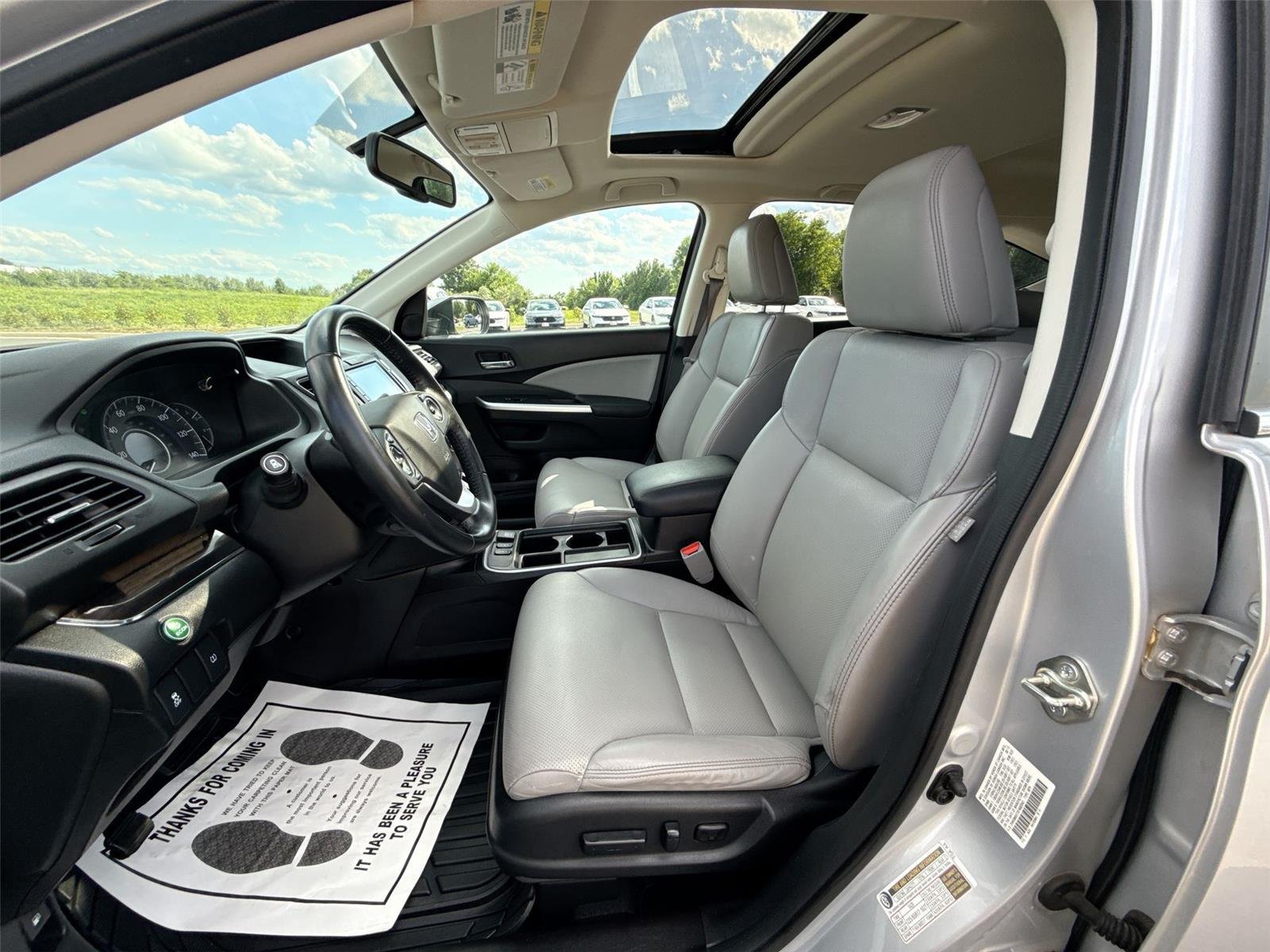 Used 2015 Alabaster Silver Metallic Honda EX-L image 13