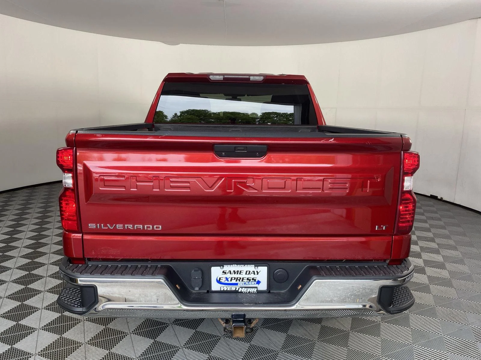 Used 2021 Cherry Red Tintcoat Chevrolet LT image 16