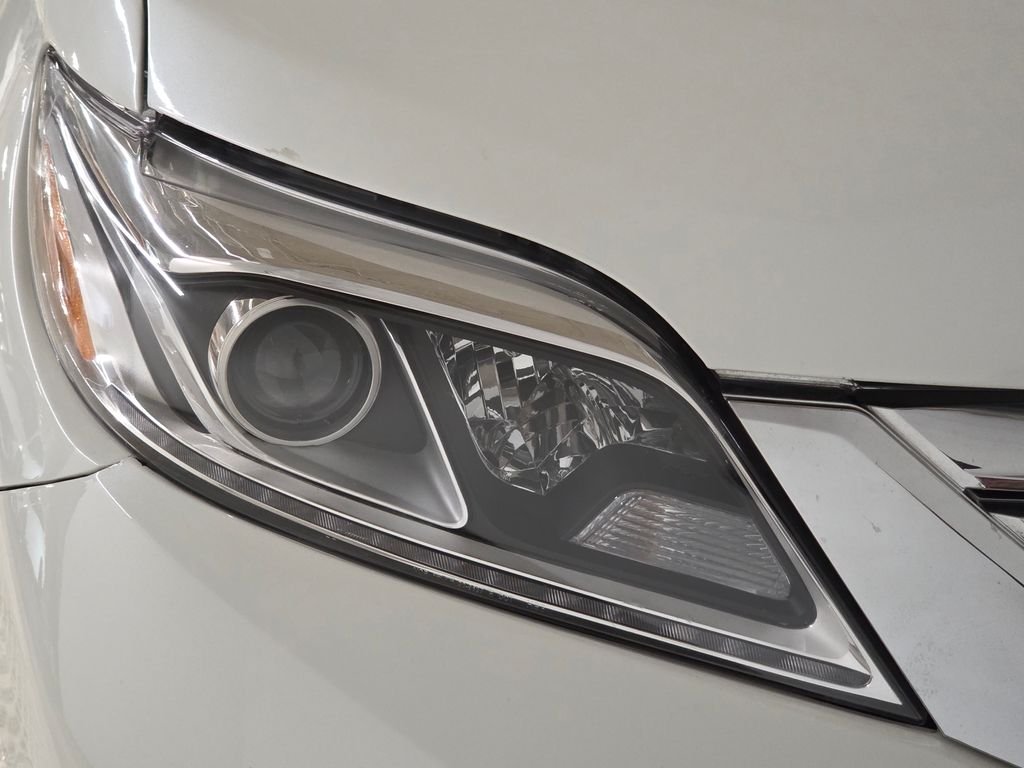 Used 2017 White Toyota Limited Premium image 15