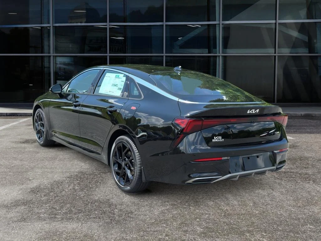 New 2026 Aurora Black Pearl Kia GT-Line FWD image 7