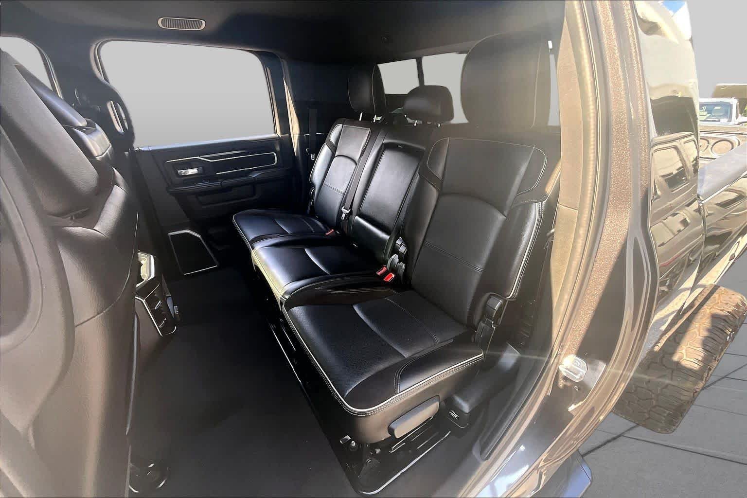 Used 2023 Granite Crystal Metallic Clearcoat Ram Laramie image 21